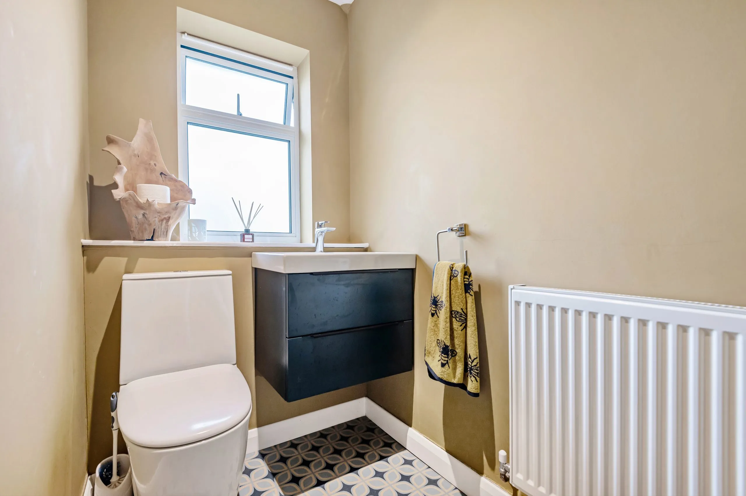 Manor Way ii photo 6